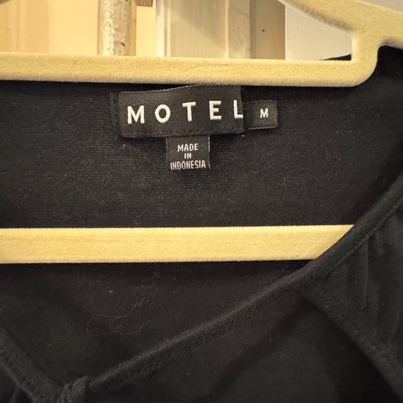 Motel Lovella Dress - Picture 3 of 4